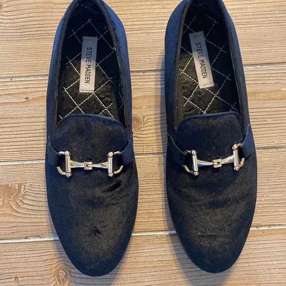 Steve Madden Coiné Black Velvet Loafers - Picture 3 of 11